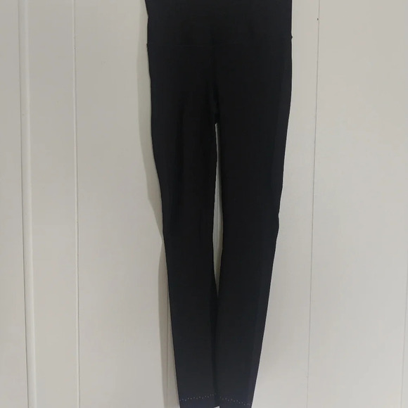 Lululemon Zoned In Tight 27" BLACK Breathability Seamless Reflective details 4. - Picture 1 of 7